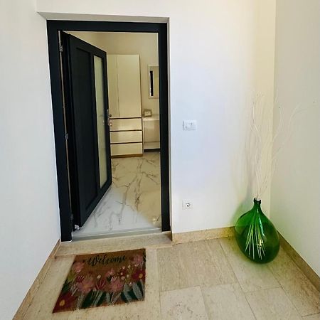 Studio Zara Ρόβινι Εξωτερικό φωτογραφία